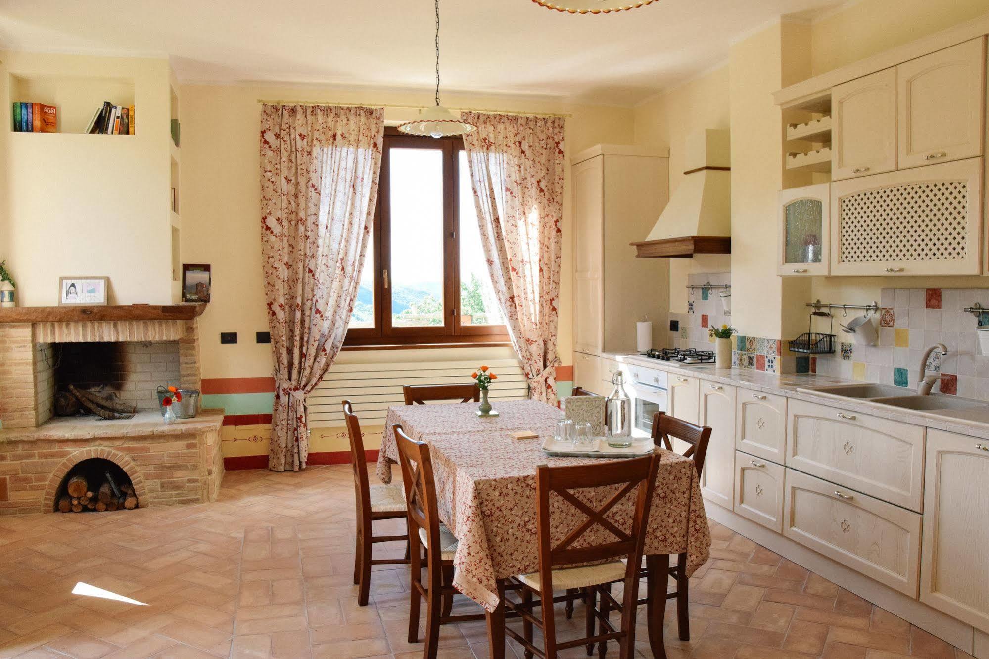 Alba Dei Due Soli B&B Nocera Umbra Bagian luar foto